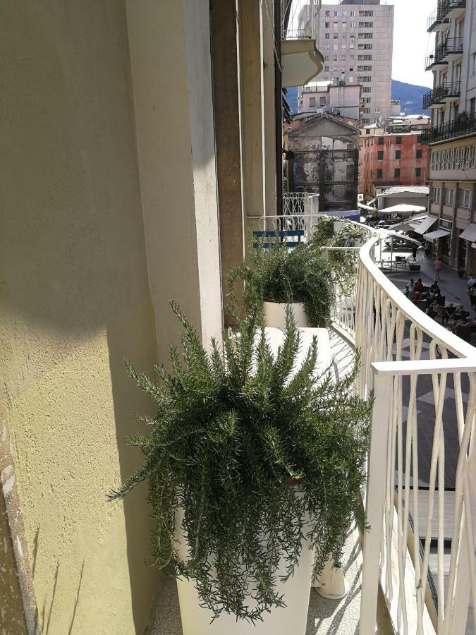 Galleria 38 La Spezia Exteriör bild